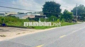 Có nền đất ngang 10 mt DH nằm sát bên chợ và TTHC xã An Linh