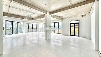 CHO THUÊ MẶT BẰNG TẦNG 2 CÓ THANG MÁY KHU ACC VƯỜN XOÀI GIÁ 17 TRIỆU