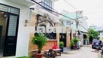 Bán Nhà Mới Đường Số 9 2 Tầng Hẻm Xe Hơi Ngay Chợ Thủ Đức Chỉ 3,35 Tỷ