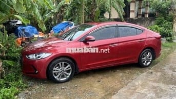 Lên đời cần bán xe Elantra màu đỏ 1.6 At 2018