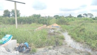 Thu hồi vốn bán lô đất 2 mặt tiền trước sau đất khu dân cư, đường xe h