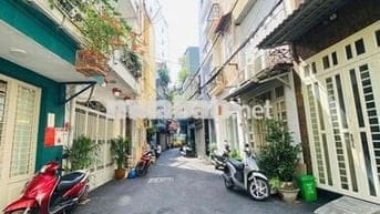 🏠 GẦN MẶT TIỀN ĐƯỜNG , NHÀ ĐANG KINH DOANH CHO THUÊ GIÁ CAO