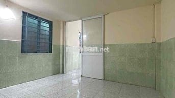 Nhà 50m2 mới sơn sạch đẹp yên tĩnh an ninh