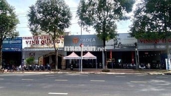 Chính chủ cần bán nguyên cửa hàng xe và nhà riêng