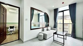 Căn Hộ Ban Công Thoáng_Đầy Đủ Tiện Nghi_Ngay CV Hoàng Văn Thụ