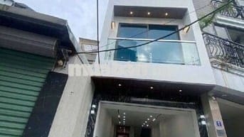 BÁN NHÀ LONG BIÊN 42M2XÂY 6 TẦNG THANG MÁY GARA Ô TÔ GẦN CÔNG VIÊN