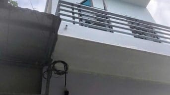 Cho thuê nhà Định Công Thượng, MB 35m2, 3 tầng 1 tum, ô tô vào nhà