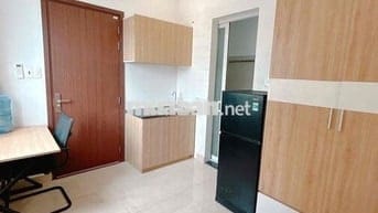 phòng thoáng mát yên tĩnh sạch sẽ gần cầu Tham Lương có thang máy