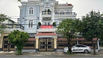 HCM-Bình Tân-Cho thuê nhà Biệt Thự 560m2 Tân Tạo, gần khu Tên Lửa