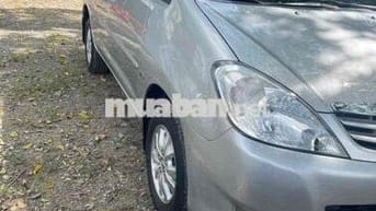 Innova 2010 xe gia đình chạy kĩ