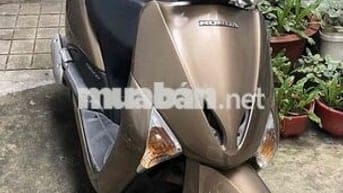 Xe Honda Lead mới thay bình, thay nhớt, thay vỏ xe