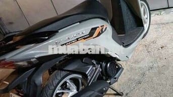 Do nhu cầu đổi xe nên cần bán