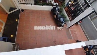 Cho thuê căn hộ 1 ngủ 1 khách ngõ 31 xuân diệu .tây hồ .hà nội