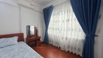 Căn hộ thiết kế 3 phòng ngủ, 70m2,giá 4,8ty, full đồ, tòa HUD Linh Đà