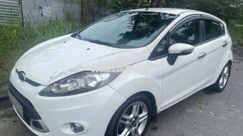Ford Fiesta 2012 1.6AT Hatchback