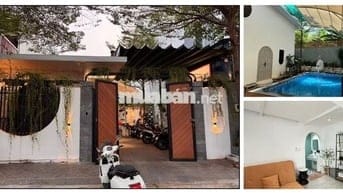 Villa sân vườn đầy đủ tiện nghi với hồ bơi, BBQ ngoài trời.