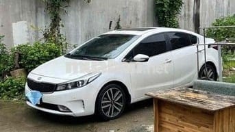 Kia Cerato Tự Động 2016