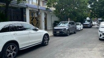 Bán nhà MT đường số 12 KDC Bình Hưng B/C, 6x20m, 3 tầng