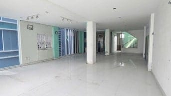 HOT- MBKD TRỐNG SUỐT 110m2 Q5 - GIÁP Q1