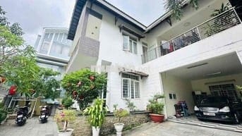 Bán Căn Biệt Thự Vĩnh Điềm Trung Đối Diện Công Viên