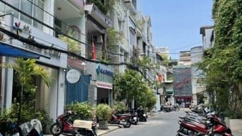 Nhà MTNB Sư Vạn Hạnh. DT 3.8x20m, giá 13.5 tỷ