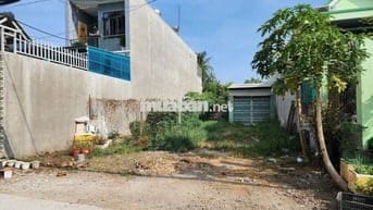 Đất thổ cư tại thị trấn Thủ Thừa, Long An, giá 655 Triệu/100m2 thổ cư