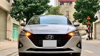 Hyundai Accent 2023 số sàn màu xám bạc