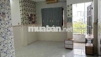 Phòng trọ Q5, có máy lạnh, ban công