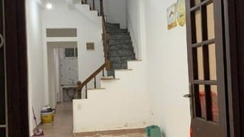 Cho thuê nhà nguyên căn tại ngõ 8 phố Thành Công, Giảng Võ, HN