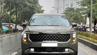 Carnival Premium 7 ghế 2024