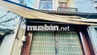 NHÀ 3 LẦU BTCT - MÁI CHE THANG - SÁT MT TIỀN HẺM ÂU DƯƠNG LÂN, P3 Q8