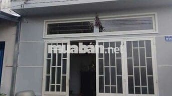 Nhà cấp 4, 75m2, 2 phòng ngủ, gần chợ Long Thượng