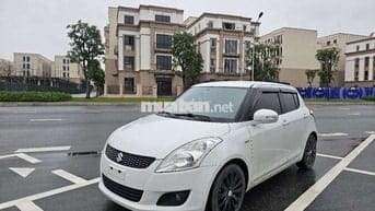 Suzuki Swift 1.4AT màu trắng, số tự động