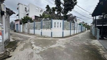 NỀN GỌN NHỎ XINH CẤT NHÀ LUNG LINH TRUNG TÂM Phường 4 cũ