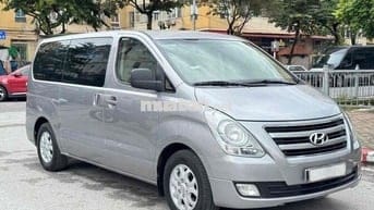Bán xe Hyundai Grand Starex 9 chỗ số tự động 2017