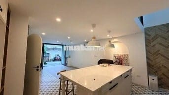 NHÀ ĐẸP  -  ĐẲNG CẤP 5 SAO - DIỆN TÍCH 55M2  -  ÂU CƠ