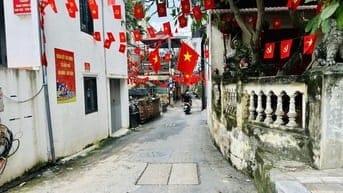 Lạc Long Quân – Tây Hồ - Ô Tô – 136 m2 – C4 – MT 5.7 M – Giá 36.3 Tỷ. 