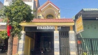 Bán nhà tâm huyết Chợ Phú Phong