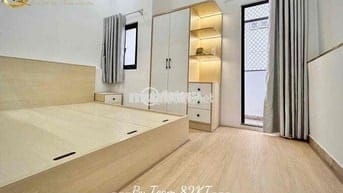 CĂN HỘ 1 PHÒNG NGỦ TÁCH BẾP, BAN CÔNG CỬA SỔ, GIỜ GIẤT TỰ DO