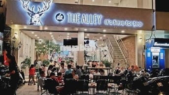 Cho thuê mặt bằng đẹp trống suốt Hoàng Diệu Q4 9x24m khu ngân hàng