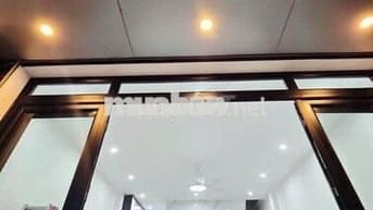 🏡 BÁN NHÀ MỚI XÂY – HOÀNG HOA THÁM – THANG MÁY, TRUNG TÂM CỦA  PHỐ