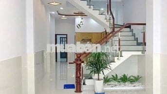 Cho thuê nhà mặt tiền đường số 3pn , 4x21 quận 7