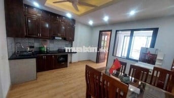 CC cho thuê căn hộ mặt phố An trạch, cách ga Cát linh 100m