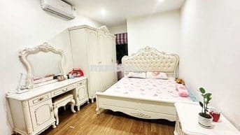 Cần bán căn hộ chung cư Rainbow Văn Quán. Diện tích 105m2, 3pn, 2vs