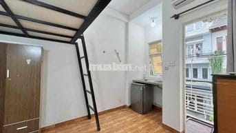 CHO THUÊ DUPLEX CÓ BAN CÔNG - FULL NỘI THẤT Ở TRUNG TÂM QUẬN 10