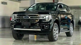 Ford Everest 2025 2.0L 4x4AT đen 