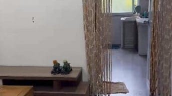 Cho thuê căn hộ tập thể Nam Đồng, Đống Đa, tầng 5, 2 phòng ngủ