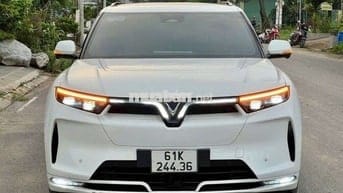 Vf9 mua pin  2023 Plus - 73000 km