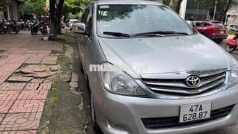 Toyota innova 2009 bản G