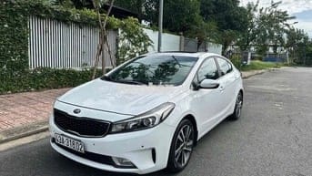 Kia Cerato 2017 1.6 AT - 100000 km